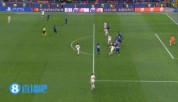 险些补时绝平！穆勒近距离头球，索默将球扑住